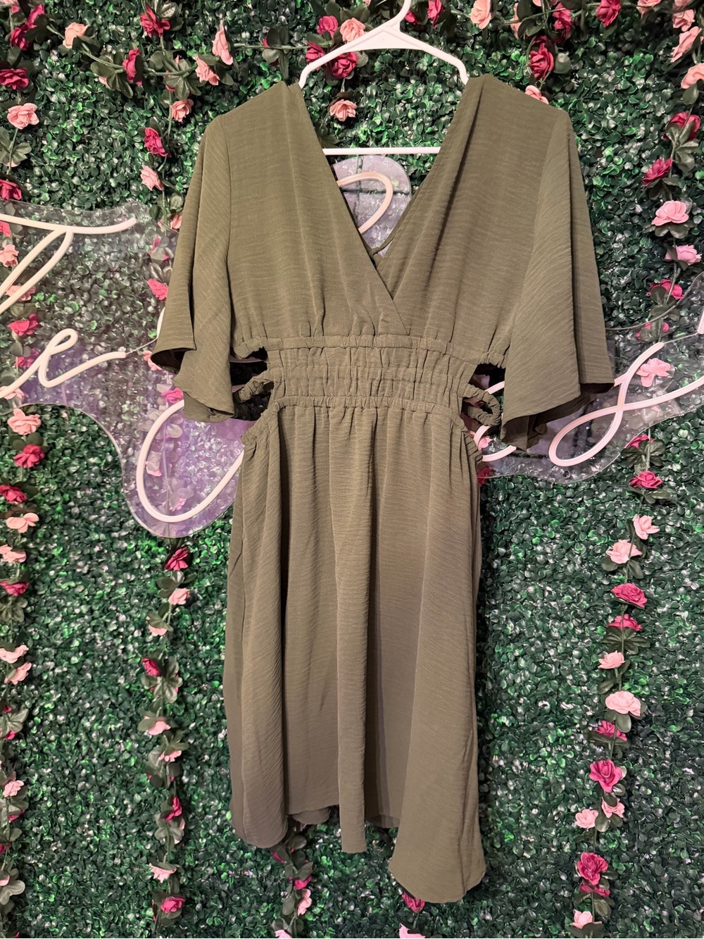 SHEIN Olive Green V-Neck Midi Dress with Smocked Waist